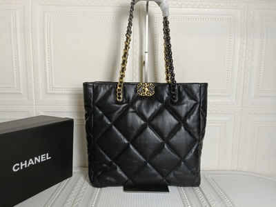 Chanel Handbags 900